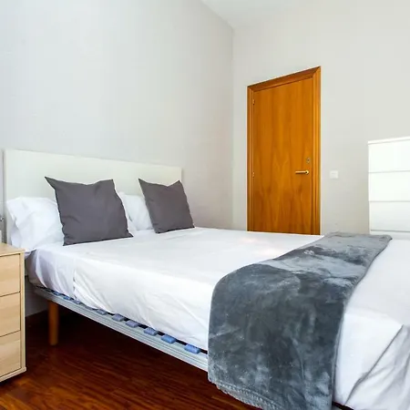 Friendly Rambla Flower Apartment Barcelona